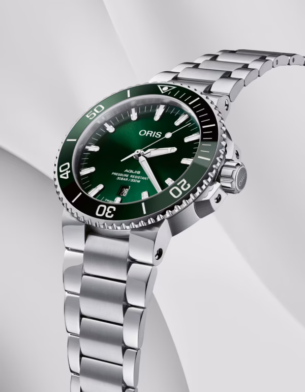 Oris Aquis Date