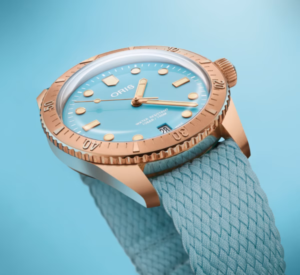Oris Divers Sixty-Five Dial: blue
