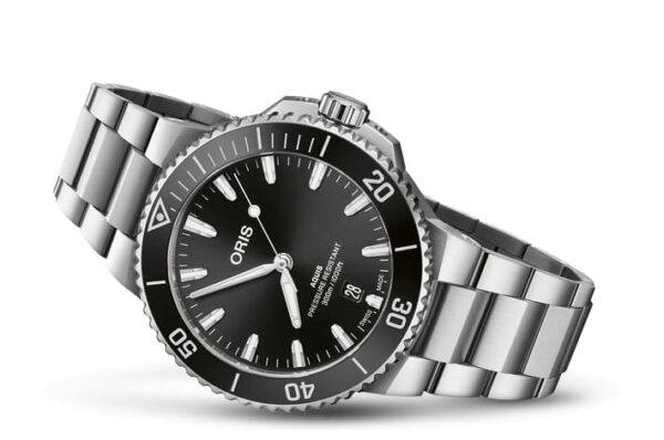 Oris Aquis Date