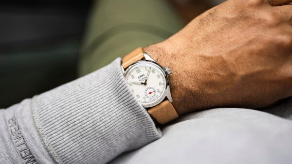 Wings of Hope Limited Edition Dial: silvered, arab num Leather strap brown